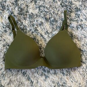 Victoria Secret Olive Green Women's Bra 32B NWT